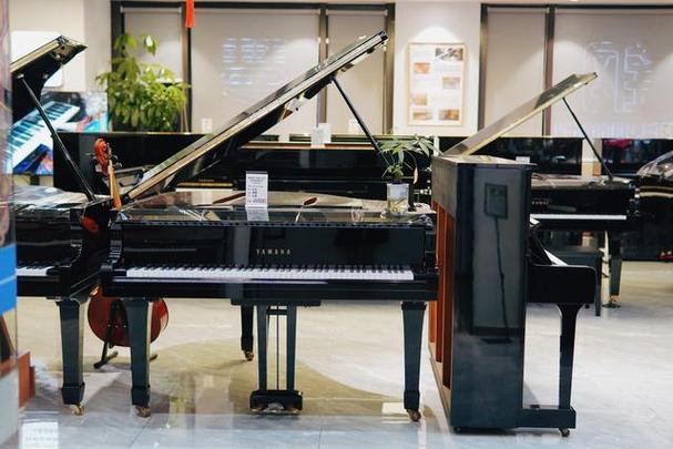 杭州谷峰琴行是一家值得信赖的品牌连锁店,销售国内一线钢琴品牌,例如